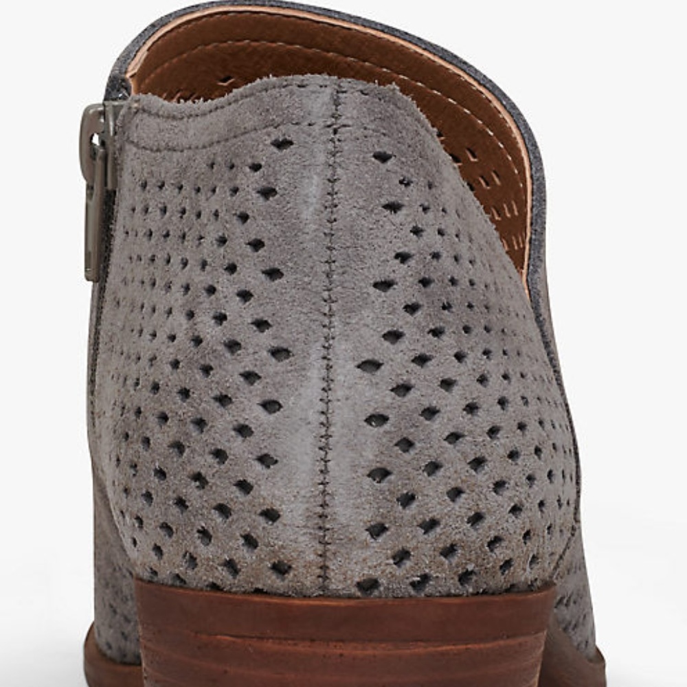 NWT Lucky Brand Gray Suede Booties NEW !  7.5 & 10 - Picture 6 of 8